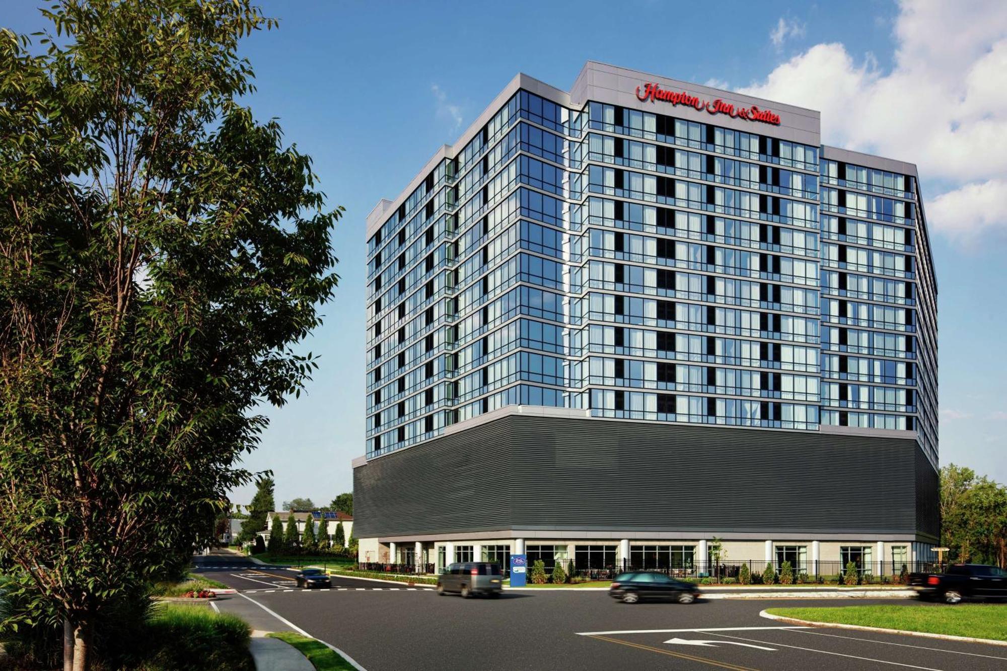 Hampton Inn & Suites Teaneck/Glenpointe Εξωτερικό φωτογραφία